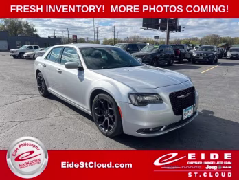 2020 Silver Mist Clearcoat Chrysler 300 S RWD Sedan