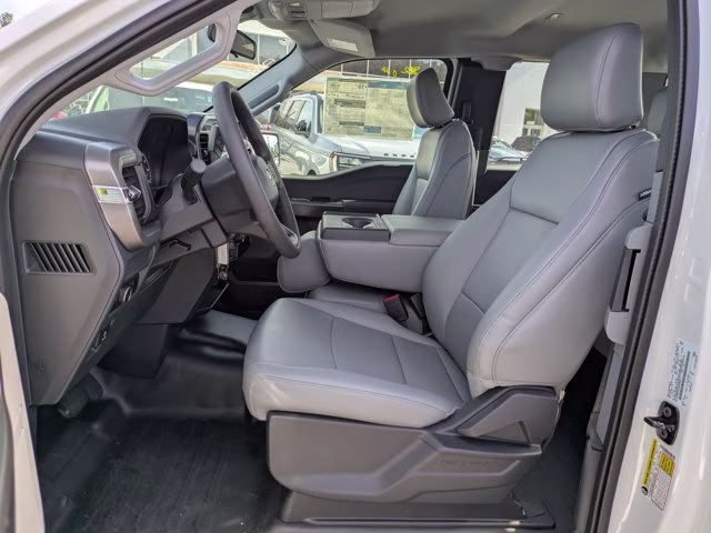 2026 Oxford White Ford F-150 XL 4X4 Truck