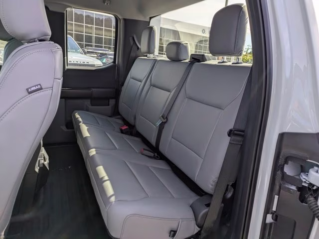 2026 Oxford White Ford F-150 XL 4X4 Truck