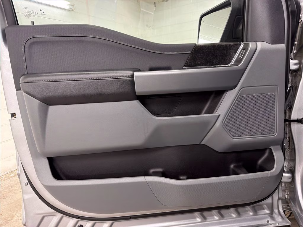 2023 Silver Metallic Ford F-150 XLT RWD Truck