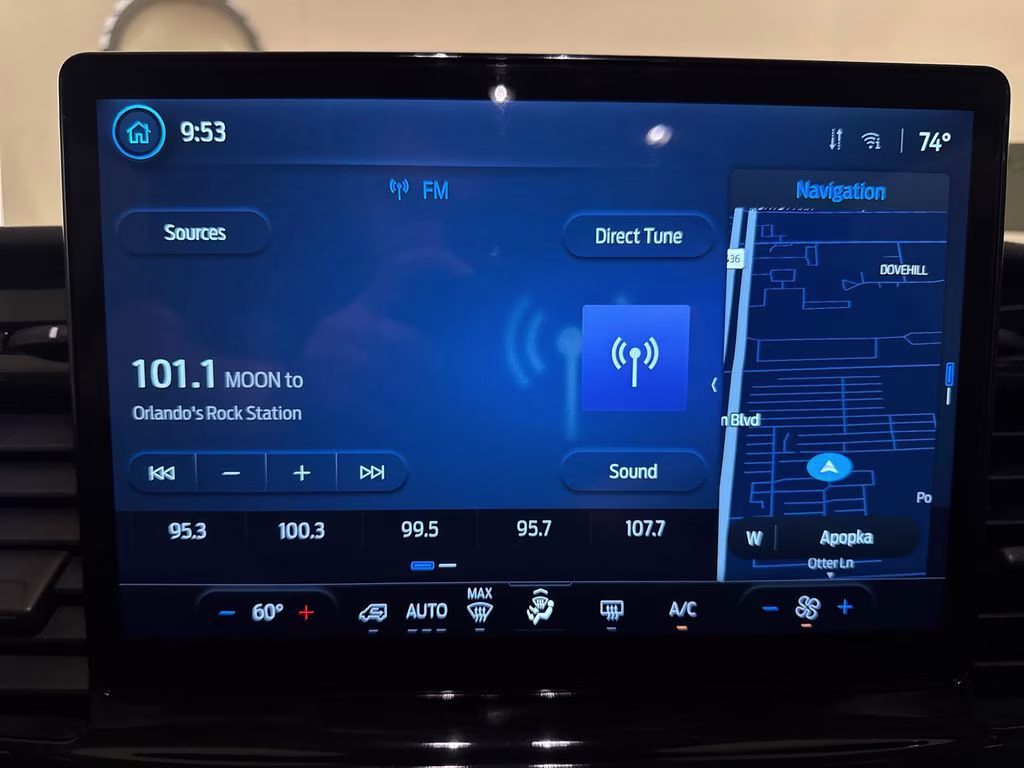 2024 Oxford White Ford Transit-350 XLT RWD Crossover