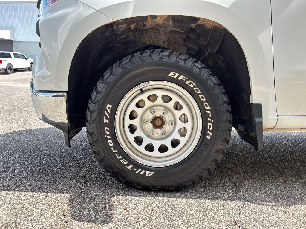2024 Summit White Chevrolet Silverado 1500 WT 4X4 Truck