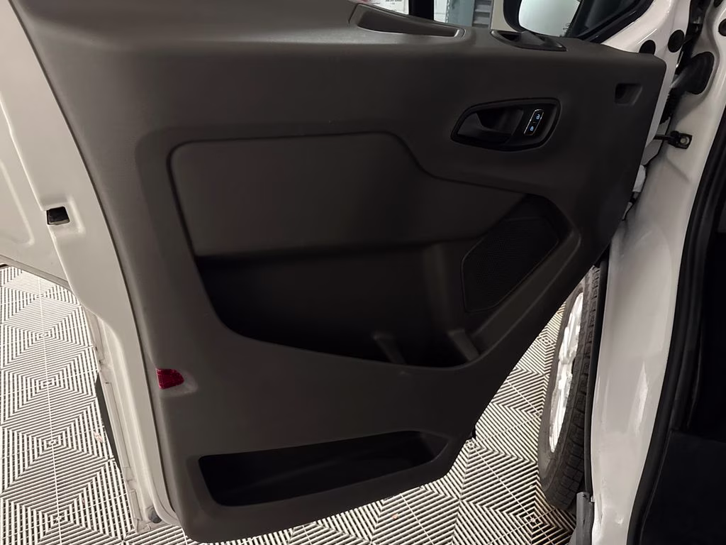 2024 Oxford White Ford Transit-350 XLT RWD Crossover