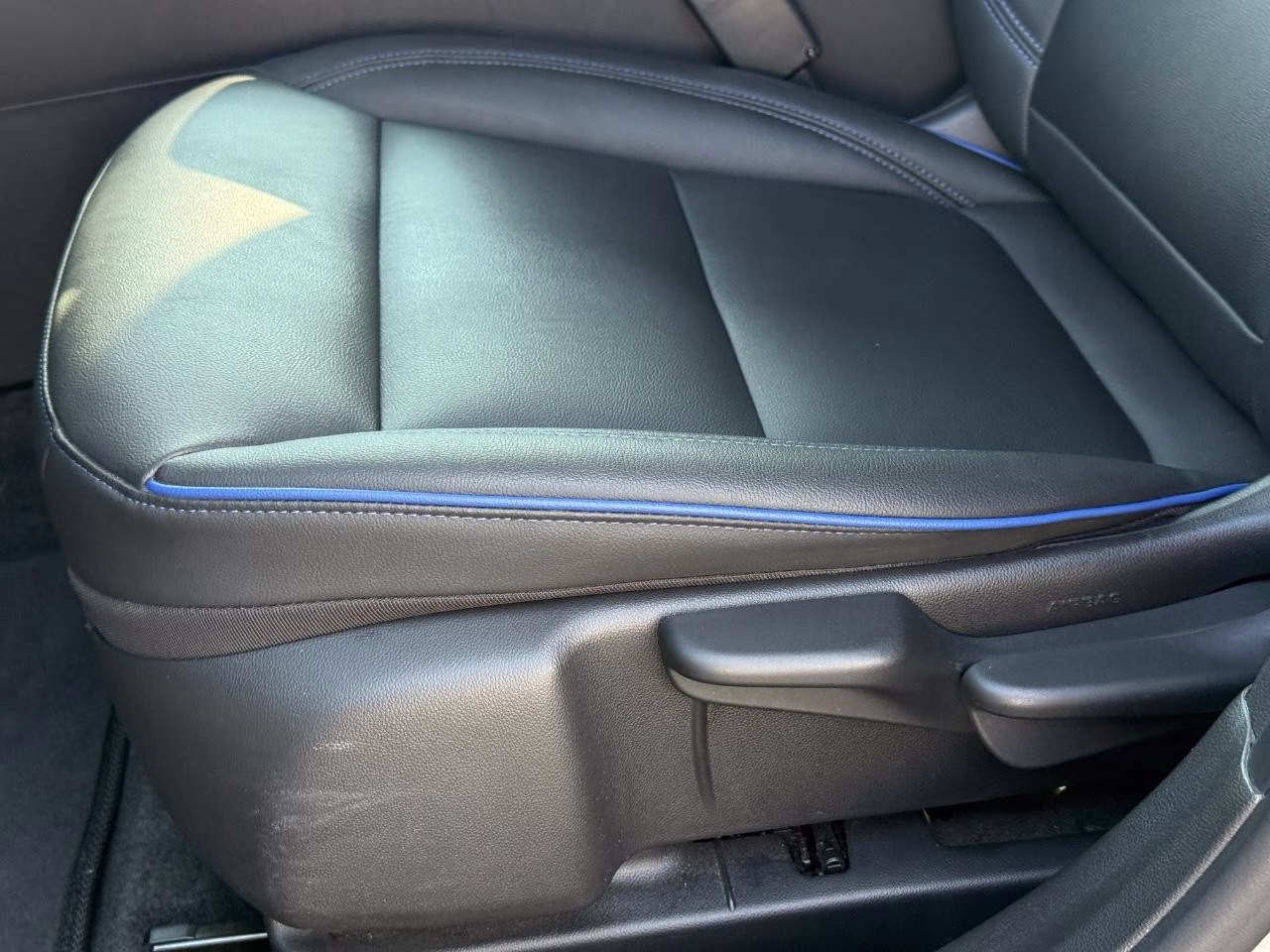 2024 Moonstone Gray Metallic Buick Envista Sport Touring FWD SUV