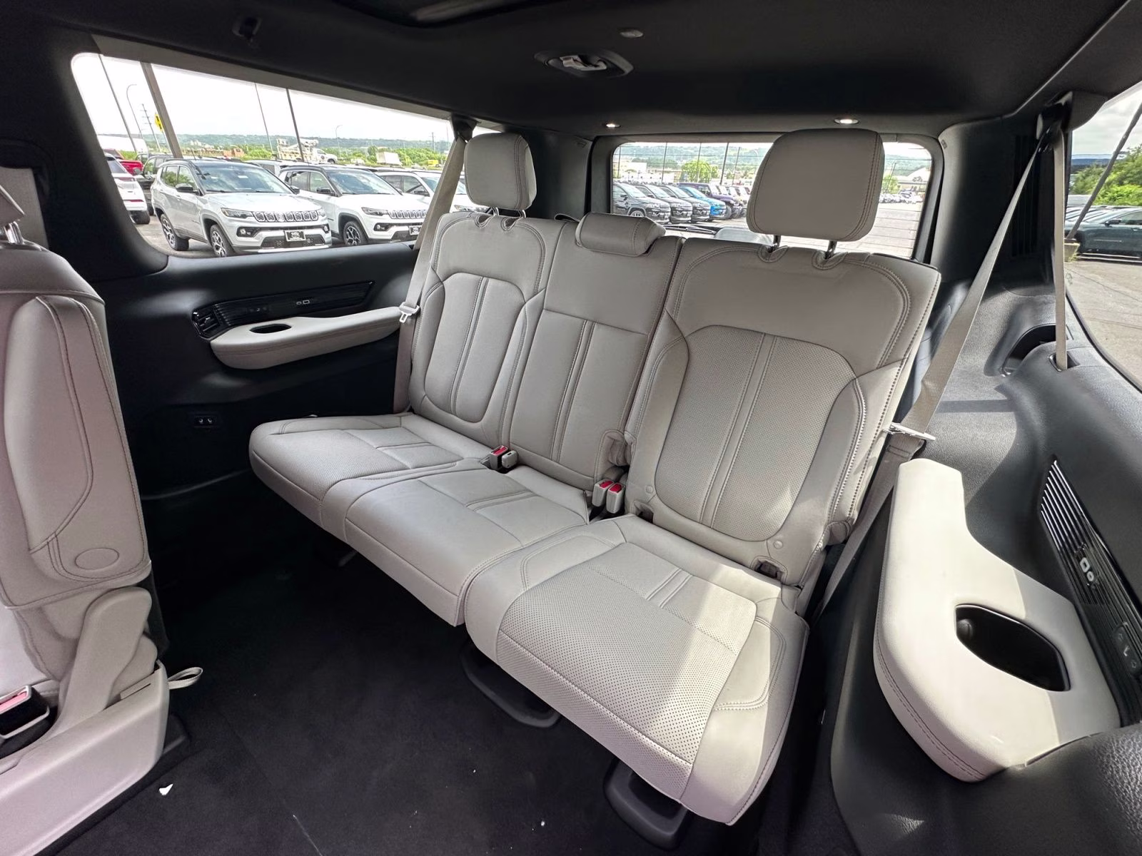 2026 Bright White Clearcoat Jeep Grand Wagoneer L Summit Obsidian 4X4 SUV