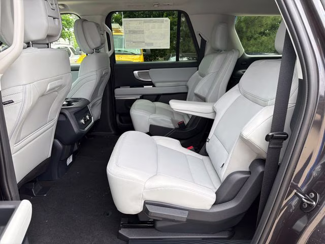 2026 Dark Matter Gray Metallic Ford Expedition Max Platinum 4X4 SUV