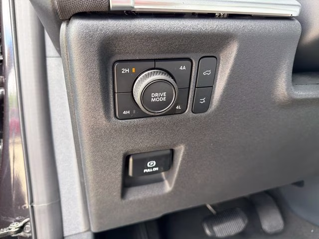 2026 Dark Matter Gray Metallic Ford Expedition Max Platinum 4X4 SUV