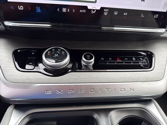 2026 Dark Matter Gray Metallic Ford Expedition Max Platinum 4X4 SUV
