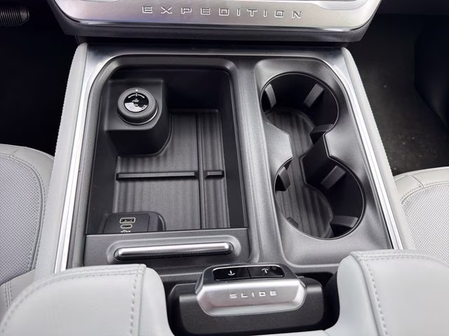 2026 Dark Matter Gray Metallic Ford Expedition Max Platinum 4X4 SUV
