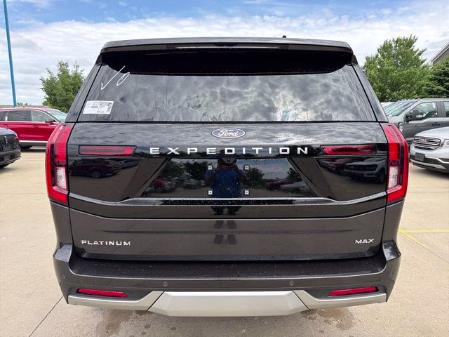2026 Dark Matter Gray Metallic Ford Expedition Max Platinum 4X4 SUV