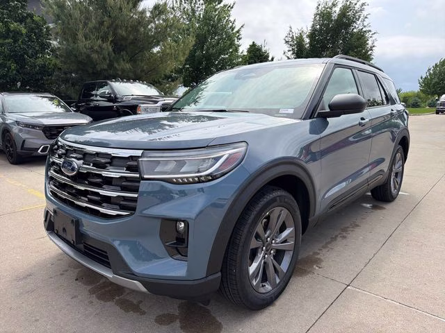 2026 Vapor Blue Metallic Ford Explorer Active 4X4 SUV