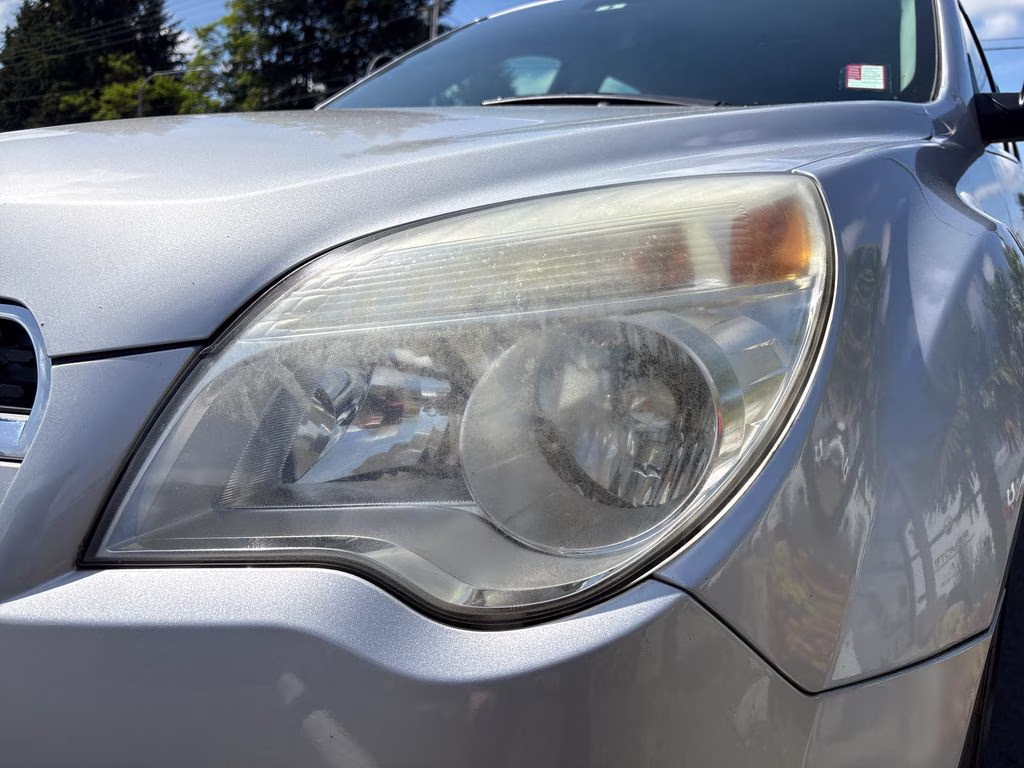 2015 Silver Ice Metallic Chevrolet Equinox LS AWD SUV