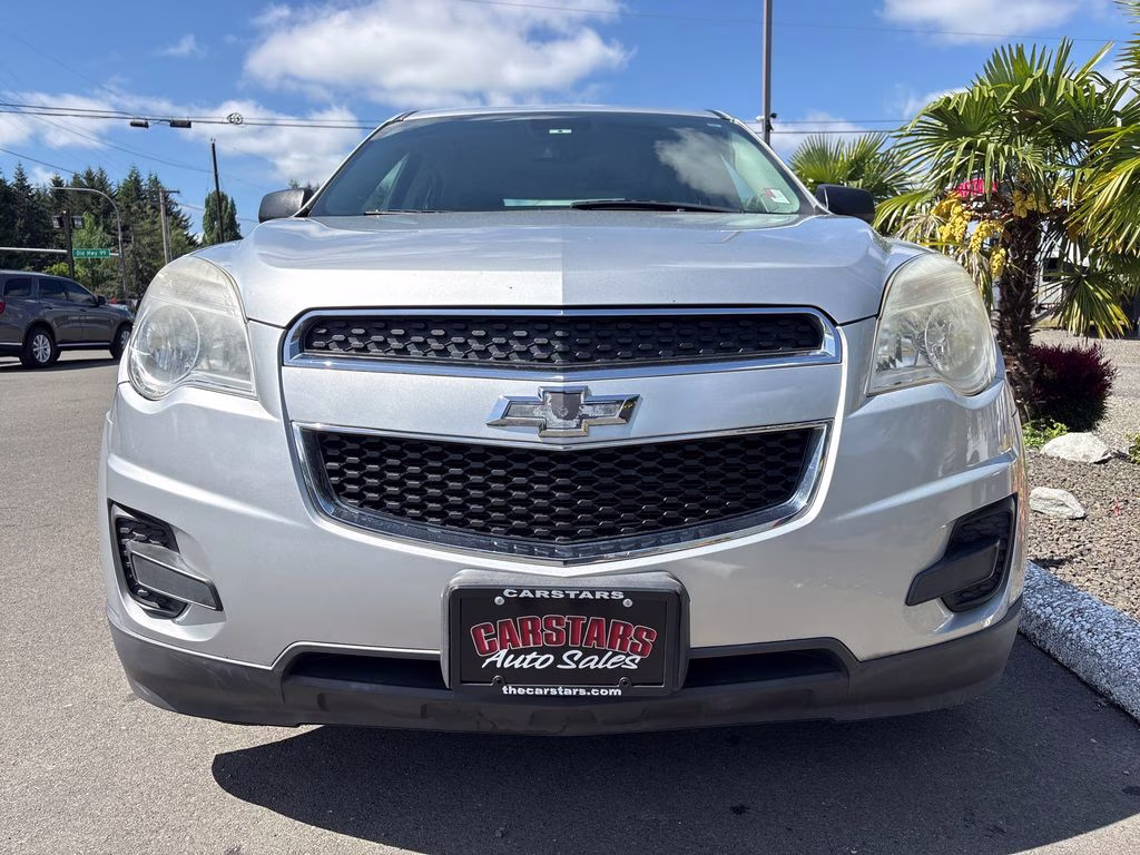 2015 Silver Ice Metallic Chevrolet Equinox LS AWD SUV