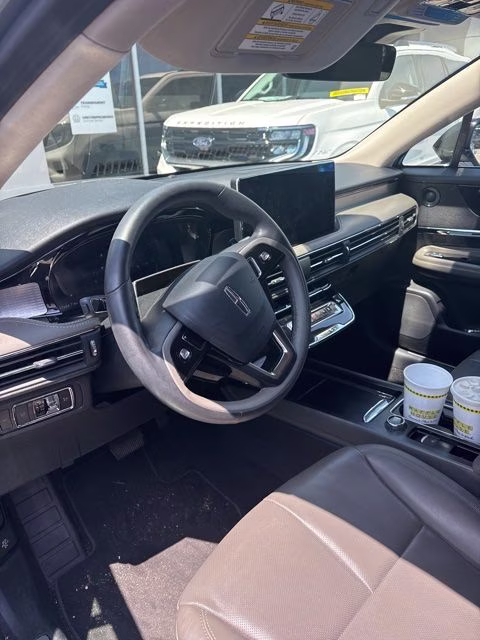 2023 Silver Radiance Metallic Clearcoat Lincoln Corsair Standard FWD SUV