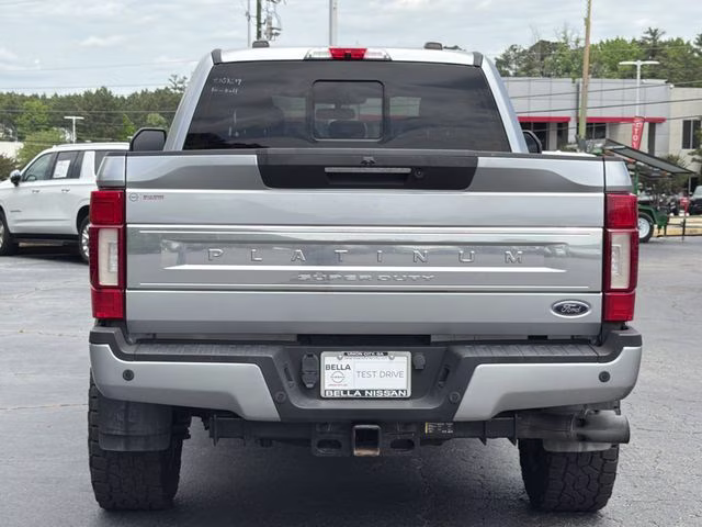 2022 Silver Metallic Ford Super Duty F-350 SRW Platinum 4X4 Truck