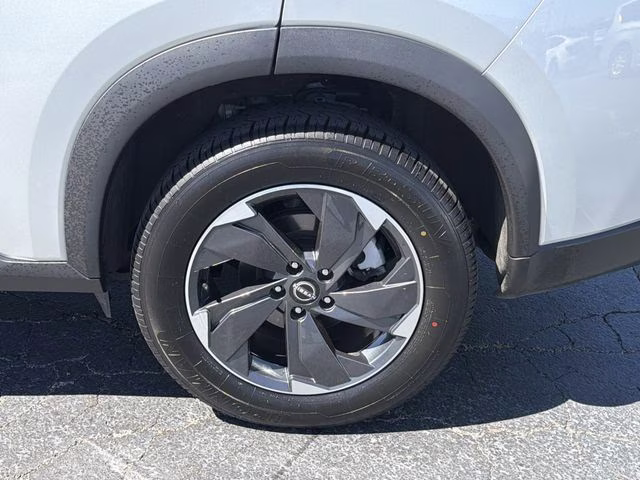 2025 Brilliant Silver Metallic Nissan Rogue SV AWD SUV