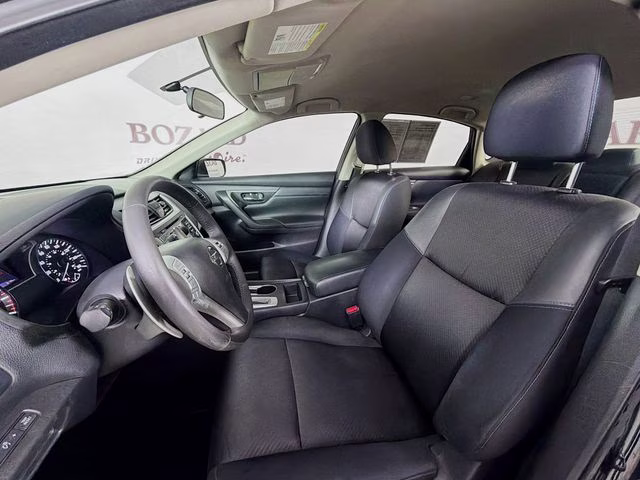 2017 Super Black Nissan Altima 2.5 SR FWD Sedan