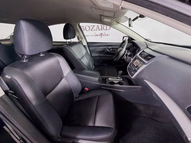 2017 Super Black Nissan Altima 2.5 SR FWD Sedan
