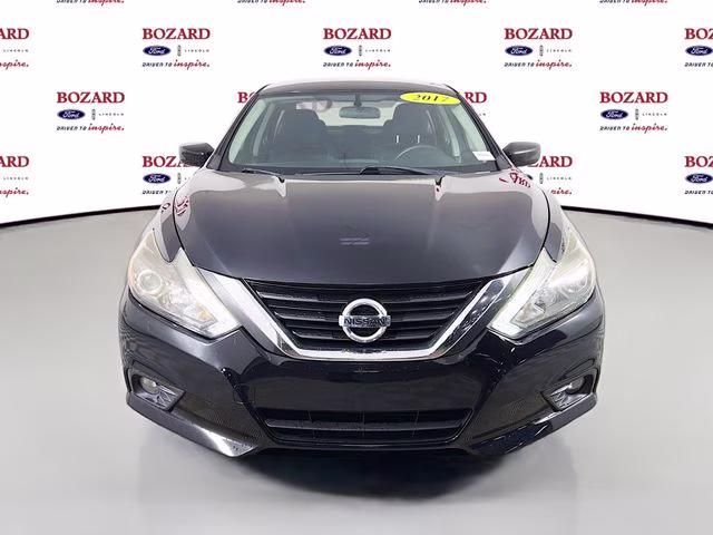 2017 Super Black Nissan Altima 2.5 SR FWD Sedan
