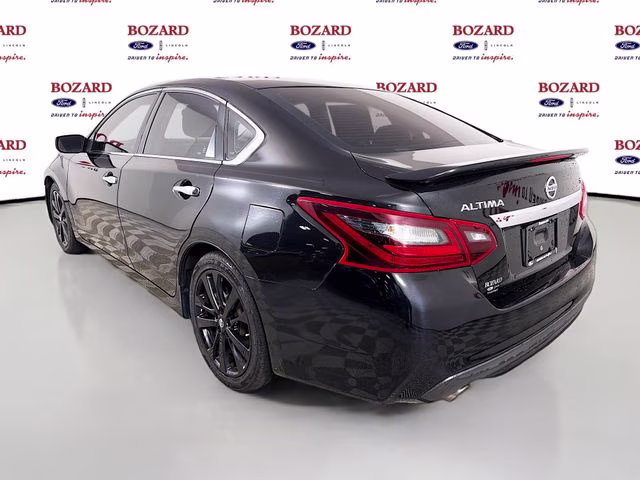2017 Super Black Nissan Altima 2.5 SR FWD Sedan