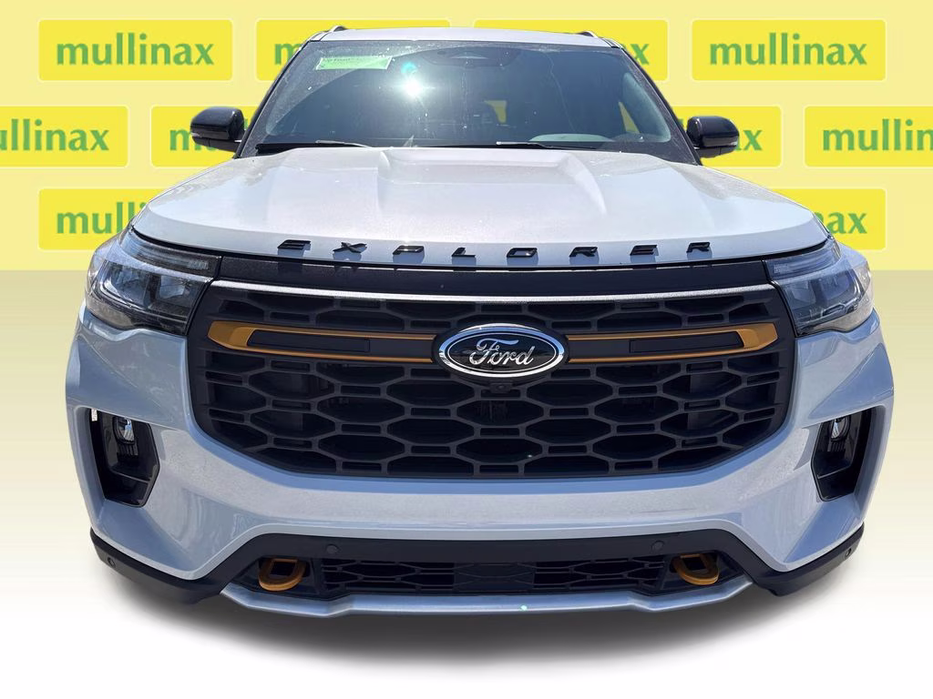 2026 Space White Metallic Ford Explorer Tremor 4X4 SUV