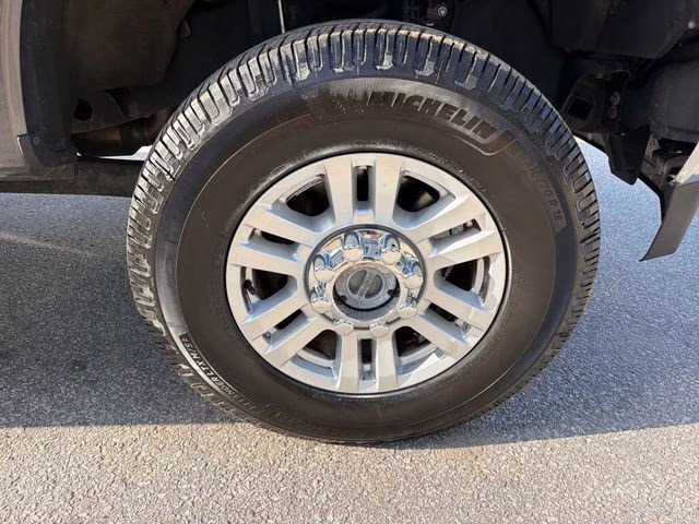 2019 Magnetic Ford Super Duty F-250 SRW XLT 4X4 Truck