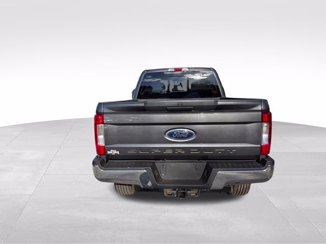 2019 Magnetic Ford Super Duty F-250 SRW XLT 4X4 Truck