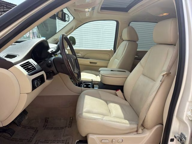 2007 White Diamond Clearcoat Cadillac Escalade Base AWD SUV