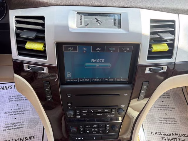 2007 White Diamond Clearcoat Cadillac Escalade Base AWD SUV