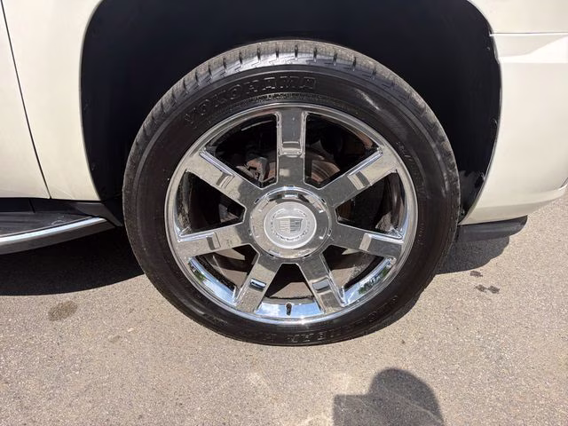 2007 White Diamond Clearcoat Cadillac Escalade Base AWD SUV