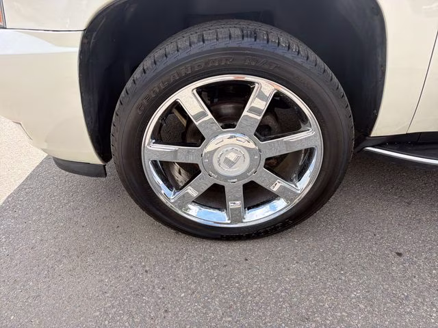 2007 White Diamond Clearcoat Cadillac Escalade Base AWD SUV