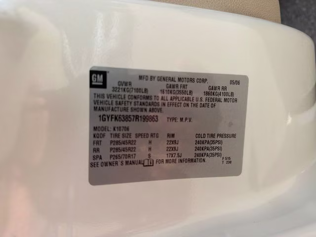 2007 White Diamond Clearcoat Cadillac Escalade Base AWD SUV