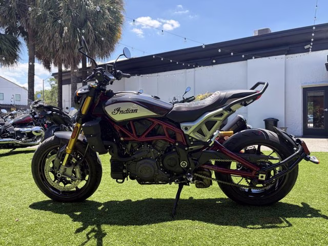 2022 CARBON Indian FTR 1200 R CARBON, CARBON FIBER