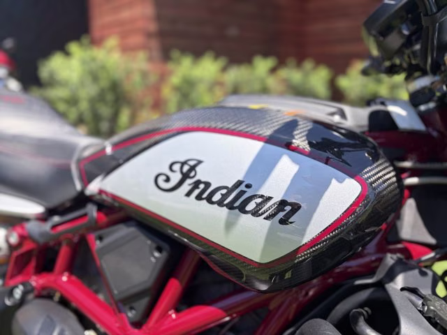 2022 CARBON Indian FTR 1200 R CARBON, CARBON FIBER