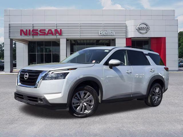 2025 Nissan Pathfinder SV 4WD's photo