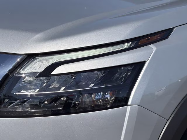 2025 Brilliant Silver Metallic Nissan Pathfinder SV 4X4 SUV