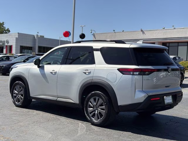 2025 Brilliant Silver Metallic Nissan Pathfinder SV 4X4 SUV