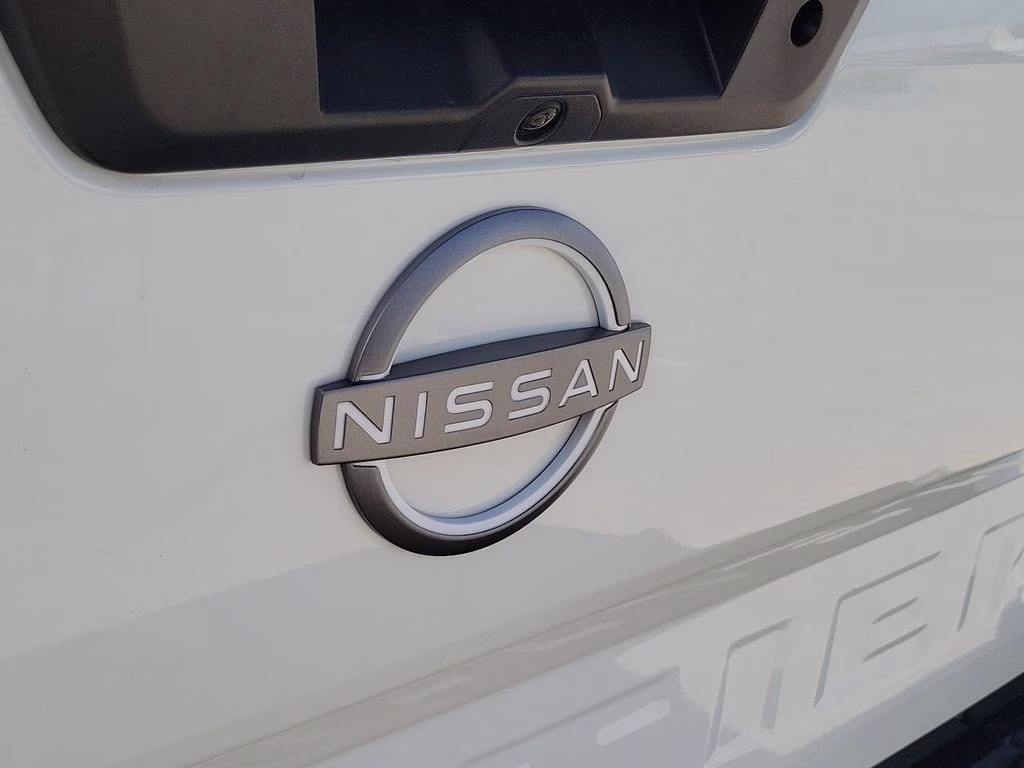 2025 Glacier White Nissan Frontier SV RWD Truck