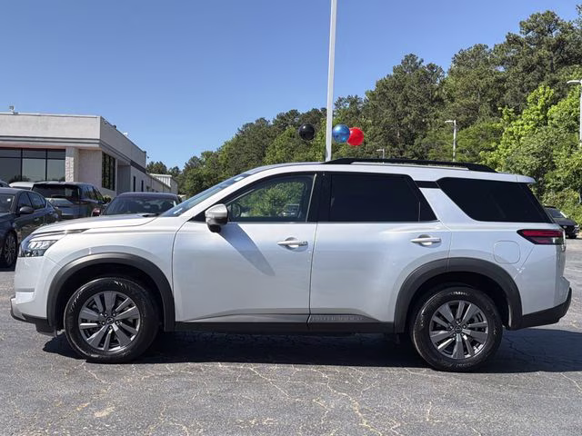 2025 Brilliant Silver Metallic Nissan Pathfinder SV 4X4 SUV