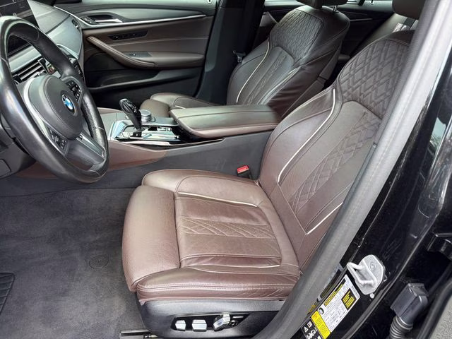 2022 Black Sapphire Metallic BMW 5 Series 540i xDrive AWD Sedan
