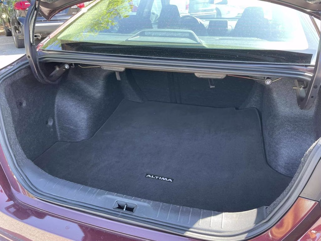 2025 Garnet Pearl Metallic Nissan Altima 2.5 SV FWD Sedan