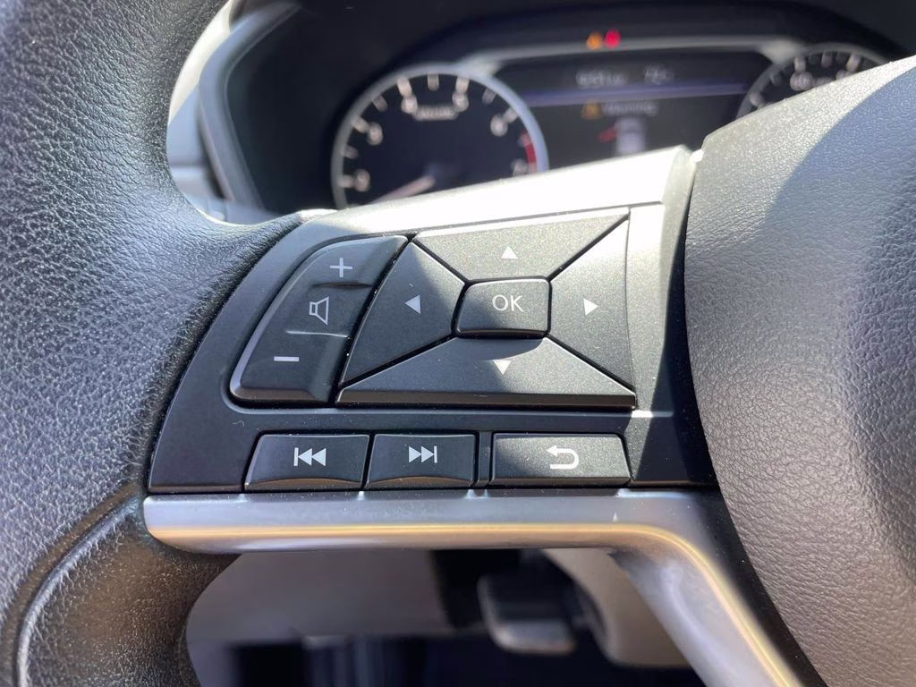 2025 Garnet Pearl Metallic Nissan Altima 2.5 SV FWD Sedan
