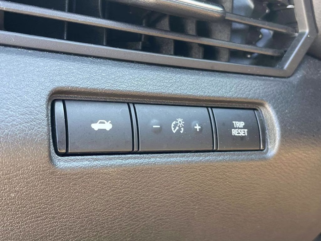 2025 Garnet Pearl Metallic Nissan Altima 2.5 SV FWD Sedan