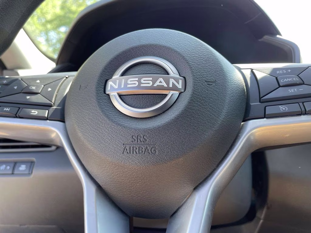 2025 Garnet Pearl Metallic Nissan Altima 2.5 SV FWD Sedan