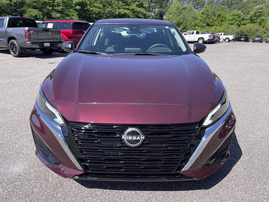 2025 Garnet Pearl Metallic Nissan Altima 2.5 SV FWD Sedan