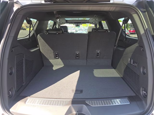 2026 Summit White GMC Yukon XL AT4 4X4 SUV