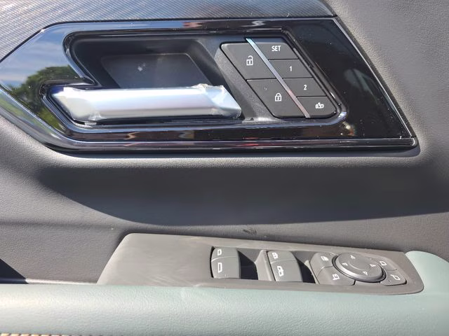 2026 Summit White GMC Yukon XL AT4 4X4 SUV