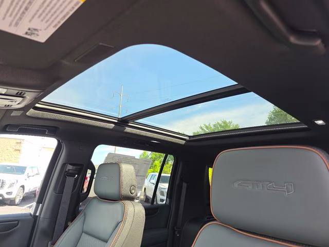 2026 Summit White GMC Yukon XL AT4 4X4 SUV