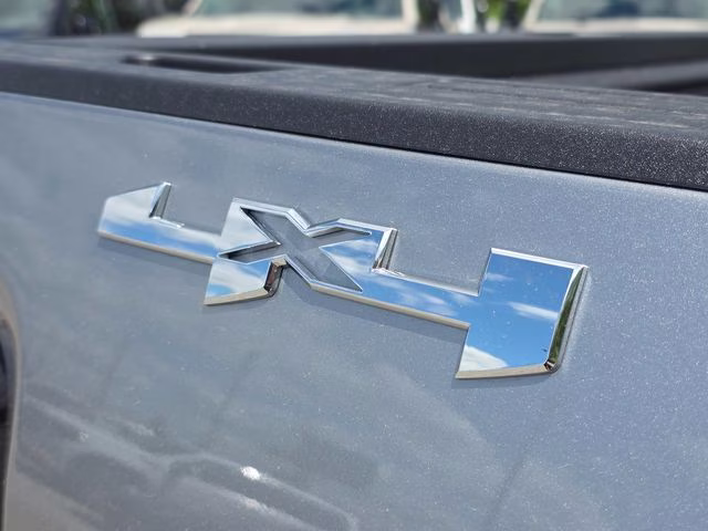 2026 Sterling Metallic GMC Sierra 2500HD SLE 4X4 Truck
