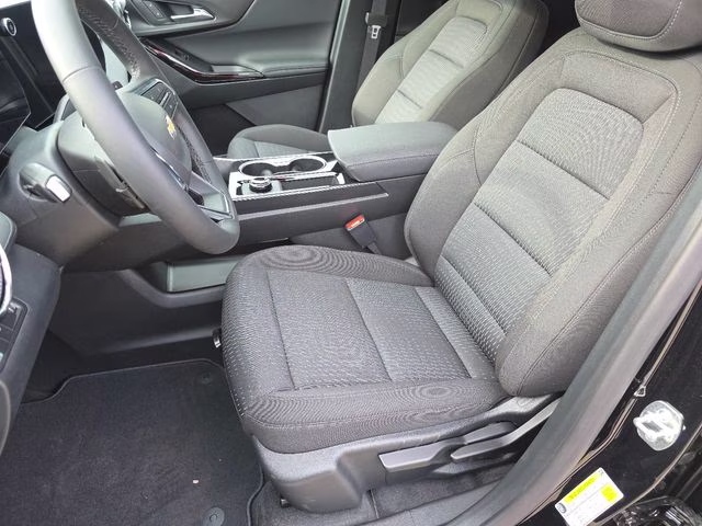 2026 Mosaic Black Metallic Chevrolet Equinox LT FWD SUV